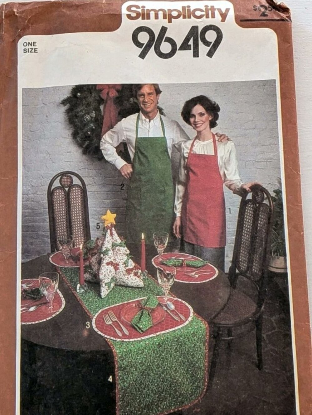 Simplicity 9649 Vintage Original Christmas Sewing Pattern Aprons & Table Decor